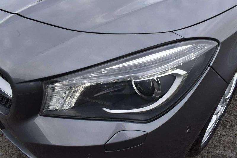 Gebraucht Mercedes CLA220 170 PS (125 kW) 2013 Grau Limousine