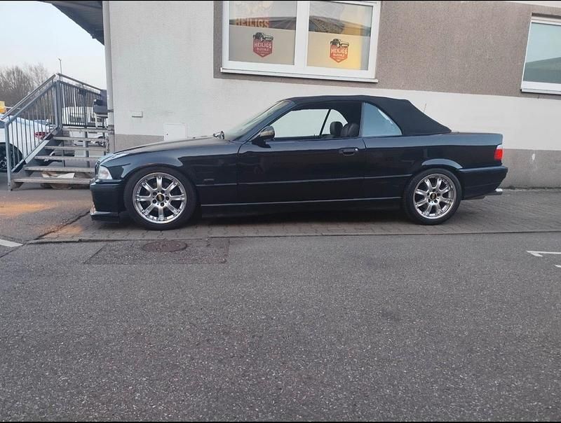 Gebraucht BMW 328 Cabriolet Basis 193 PS (141 kW) 1997 Schwarz Cabrio