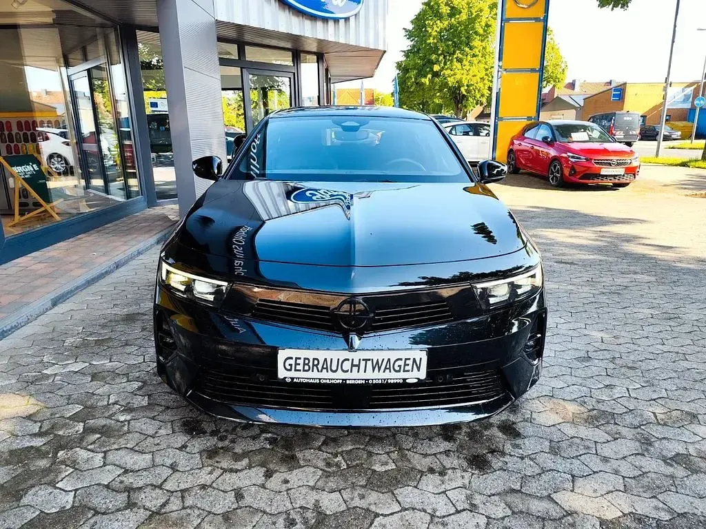 Gebraucht Opel Astra Ultimate 131 PS (96 kW) 2023 Schwarz Kleinwagen