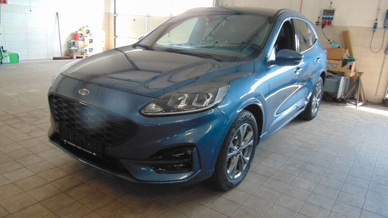 Blau Gebraucht 2023 Ford Kuga ST-Line SUV | 24.875 € (Etwas zu teuer) - Bild 1/4