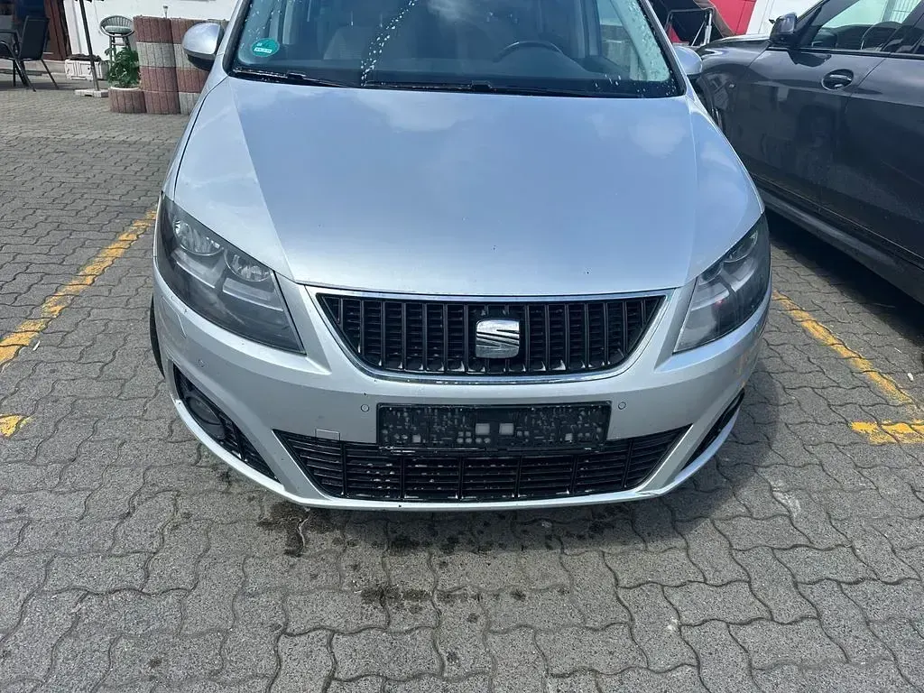 Gebraucht Seat Alhambra 4You 140 PS (102 kW) 2014 Silber Van / Kleinbus