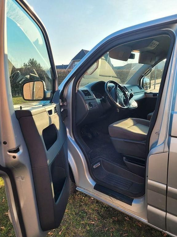 Second-hand VW T5 131 CP (96 kW) 2009 Argintiu Van