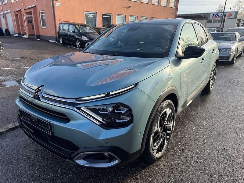 Gebraucht Citroën C4 Shine 131 PS (96 kW) 2024 Grün Limousine