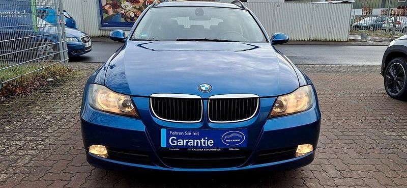 Gebraucht BMW 320 150 PS (110 kW) 2006 Blau Kombi