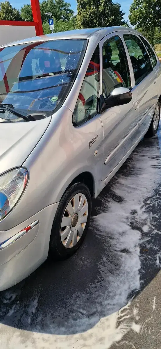 Gebraucht Citroën Xsara Picasso 109 PS (80 kW) 2007 Silber Van / Kleinbus