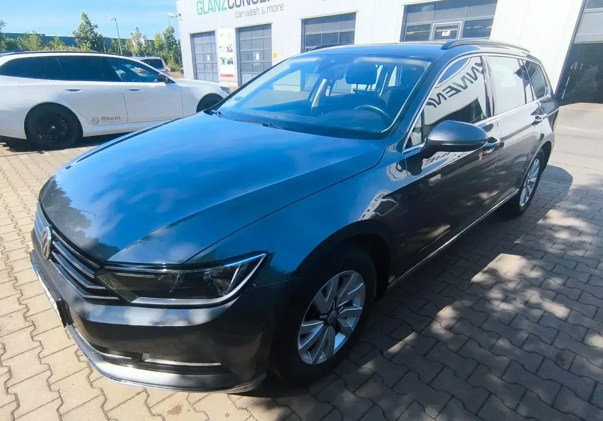 Gebraucht VW Passat Comfortline 190 PS (139 kW) 2016 Grau Kombi