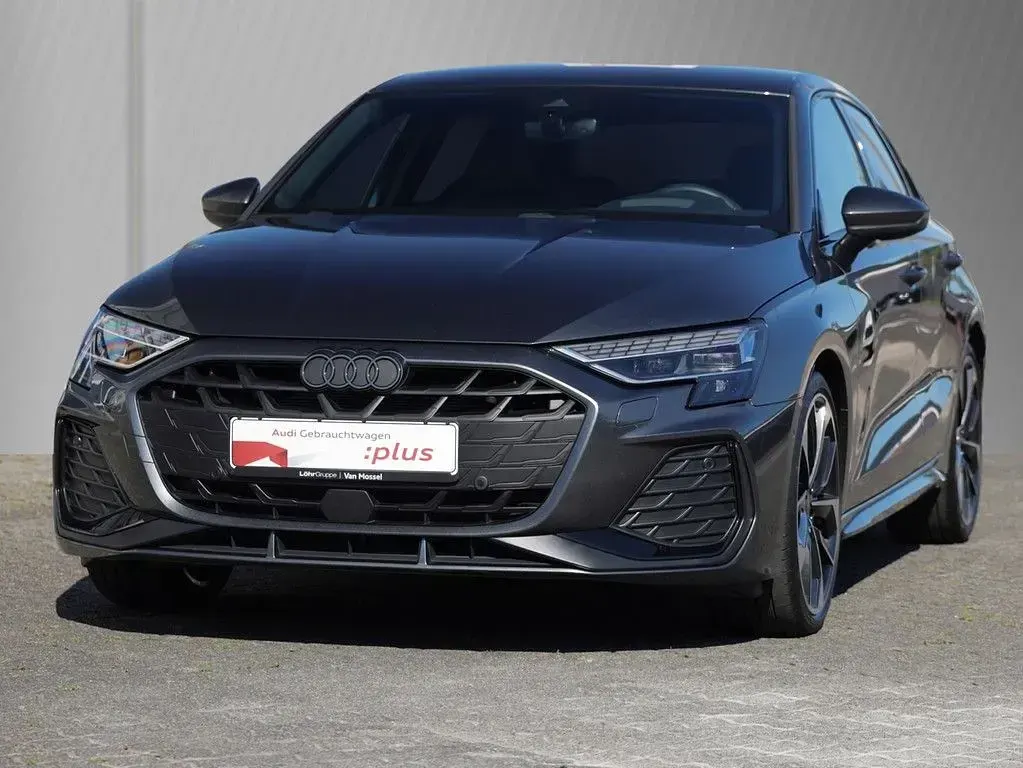 Gebraucht Audi A3 S-Line 150 PS (110 kW) 2025 Daytonagrau perleffekt Limousine