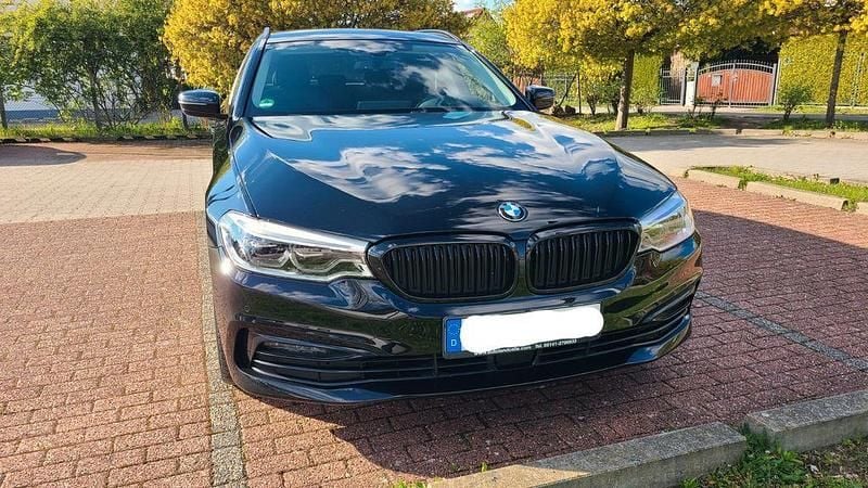 Gebraucht BMW 520 Shadowline 190 PS (139 kW) 2019 Schwarz Kombi