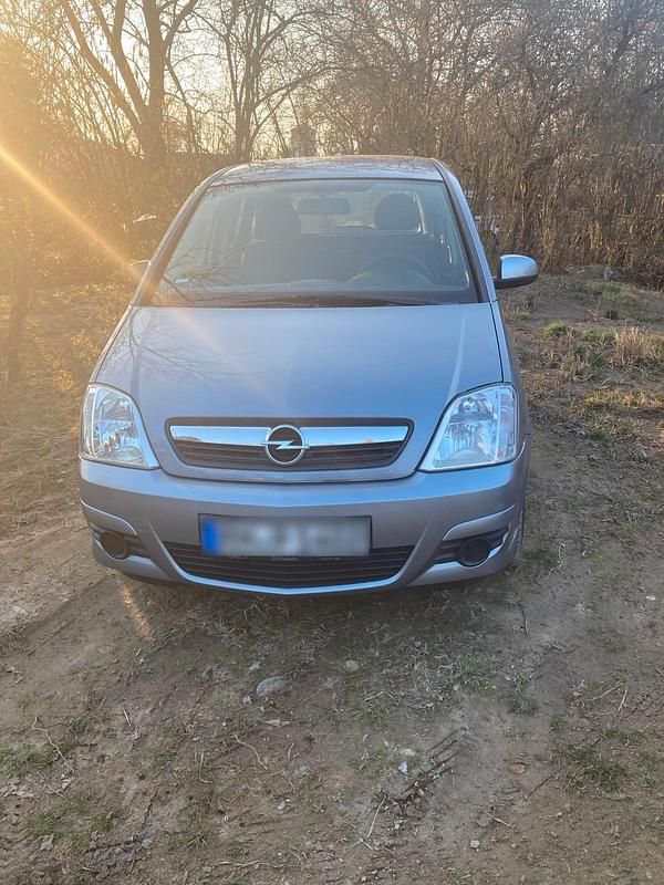 Gebraucht Opel Meriva 99 PS (72 kW) 2009 Silber Van / Kleinbus