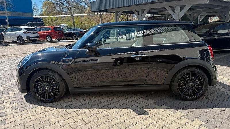 Gebraucht Mini Cooper S 178 PS (130 kW) 2021 Schwarz Kleinwagen