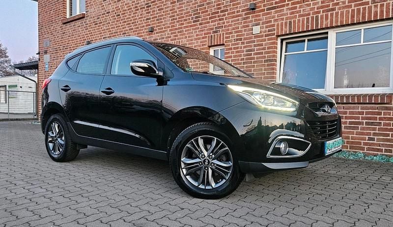 Gebraucht Hyundai Tucson 116 PS (85 kW) 2015 Schwarz SUV