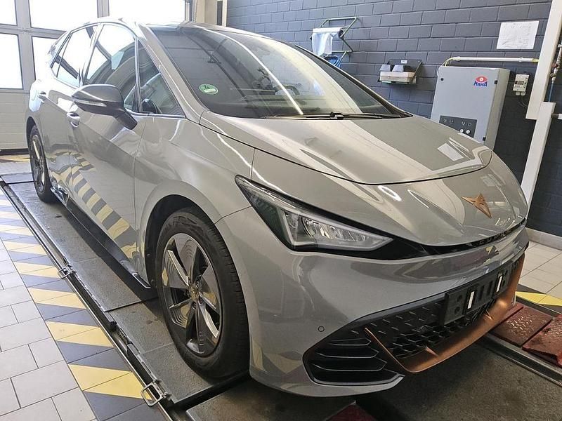 Gebraucht Cupra Born 150 kW (204 PS) 2023 Vapor grau Kleinwagen