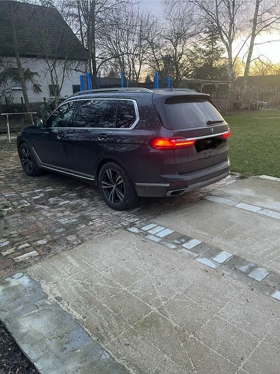 Gebraucht BMW X7 Sport Line 340 PS (250 kW) 2021 Grau SUV