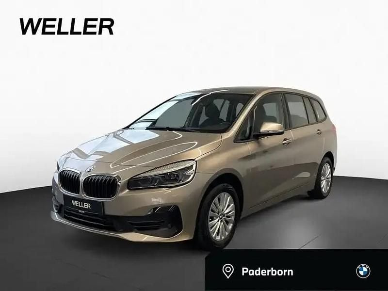 Kaschmirsilber (silber) Gebraucht 2022 BMW 218 Gran Tourer Advantage Van / Kleinbus | 18.950 € (Guter Preis) - Bild 1/4