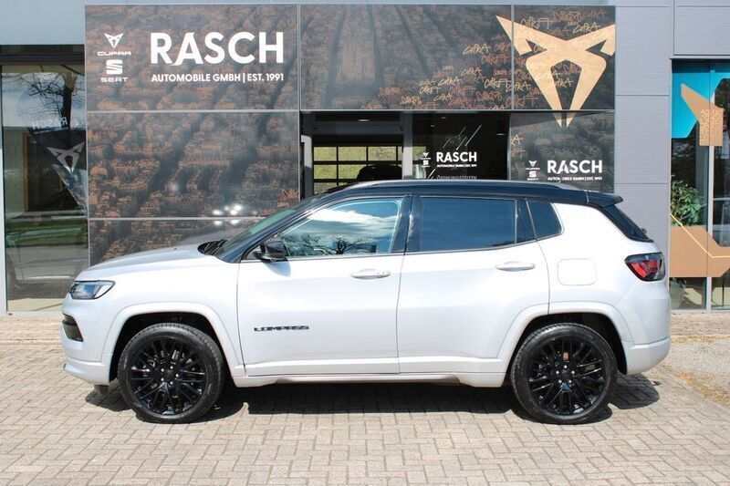 Gebraucht Jeep Compass 241 PS (177 kW) 2022 Silber SUV