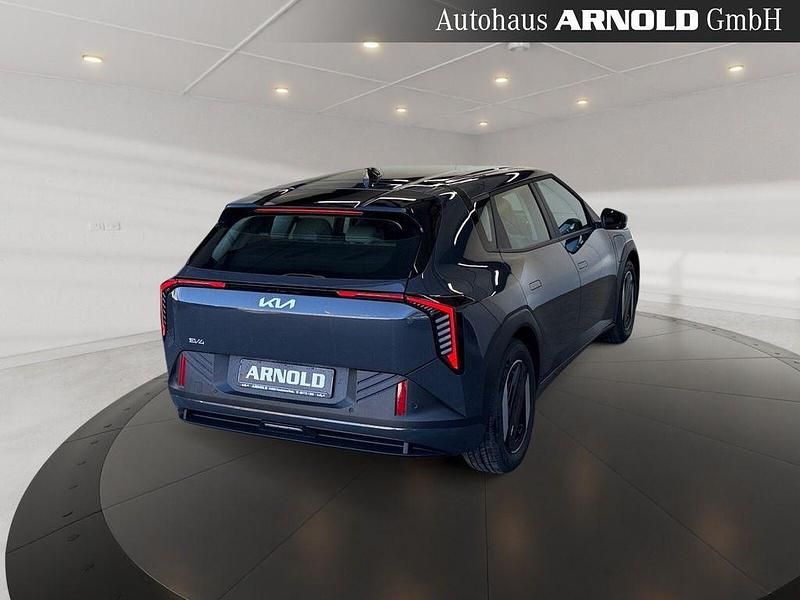 Neu Kia EV4 Air 150 kW (204 PS) 2026 Grau Limousine