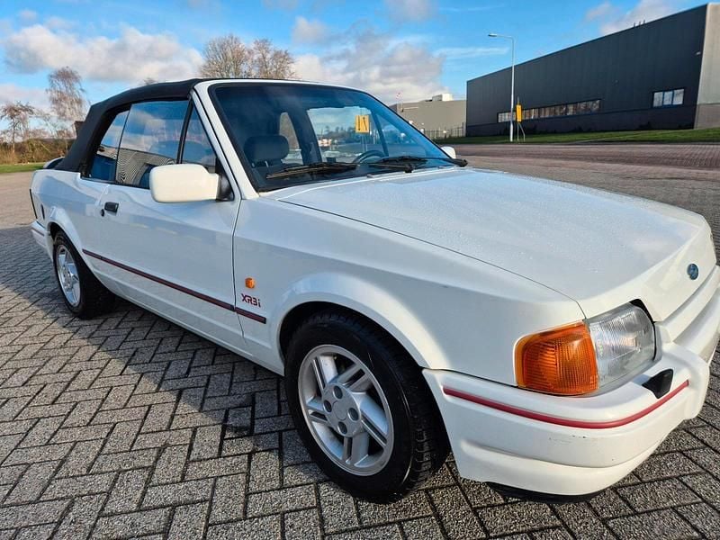 Gebraucht 1987 Ford Escort Cabriolet Cabrio | 5.950 € - Bild 1/4