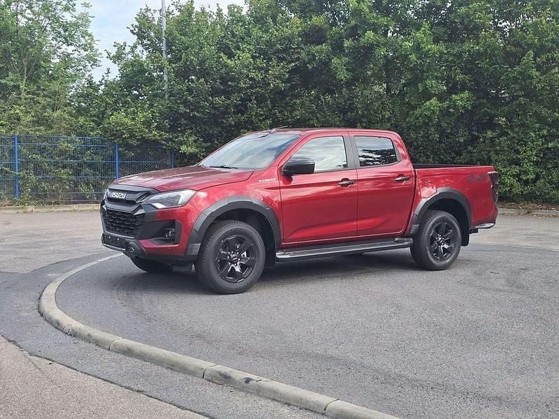 Neu Isuzu D-Max 163 PS (119 kW) 2025 Rot Abholung
