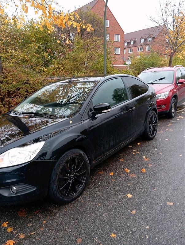 Schwarz Gebraucht 2008 Ford Focus Kleinwagen | 1.500 € (Fairer Preis) - Bild 1/4