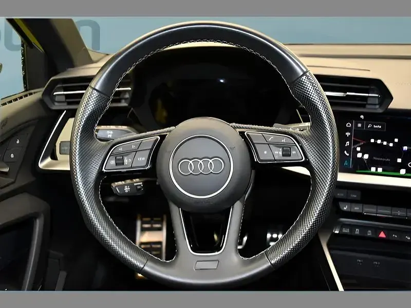 Gebraucht Audi S3 Sportback 310 PS (228 kW) 2024 Gelb Kleinwagen