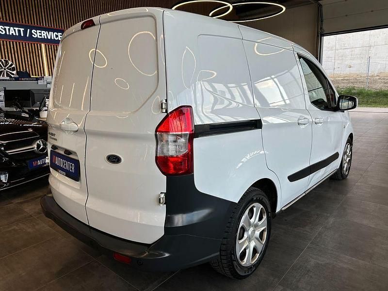 Używany Ford Transit Trend 95 KM (69 kW) 2018 Biały Minivan