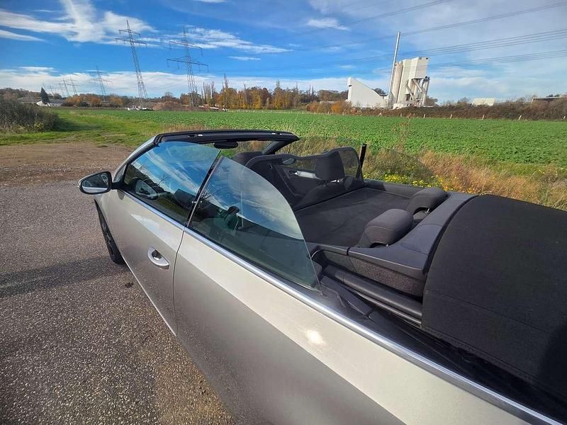 Silber Gebraucht 2013 VW Golf Cabriolet Life Cabrio | 9.800 € (Fairer Preis) - Bild 1/3