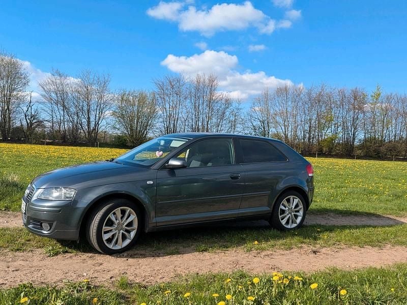 Grau Gebraucht 2008 Audi A3 S-Line Limousine | 2.850 € (Superpreis) - Bild 1/4