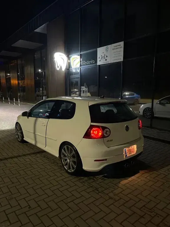 Gebraucht VW Golf VI R 254 PS (186 kW) 2008 Weiß Kleinwagen