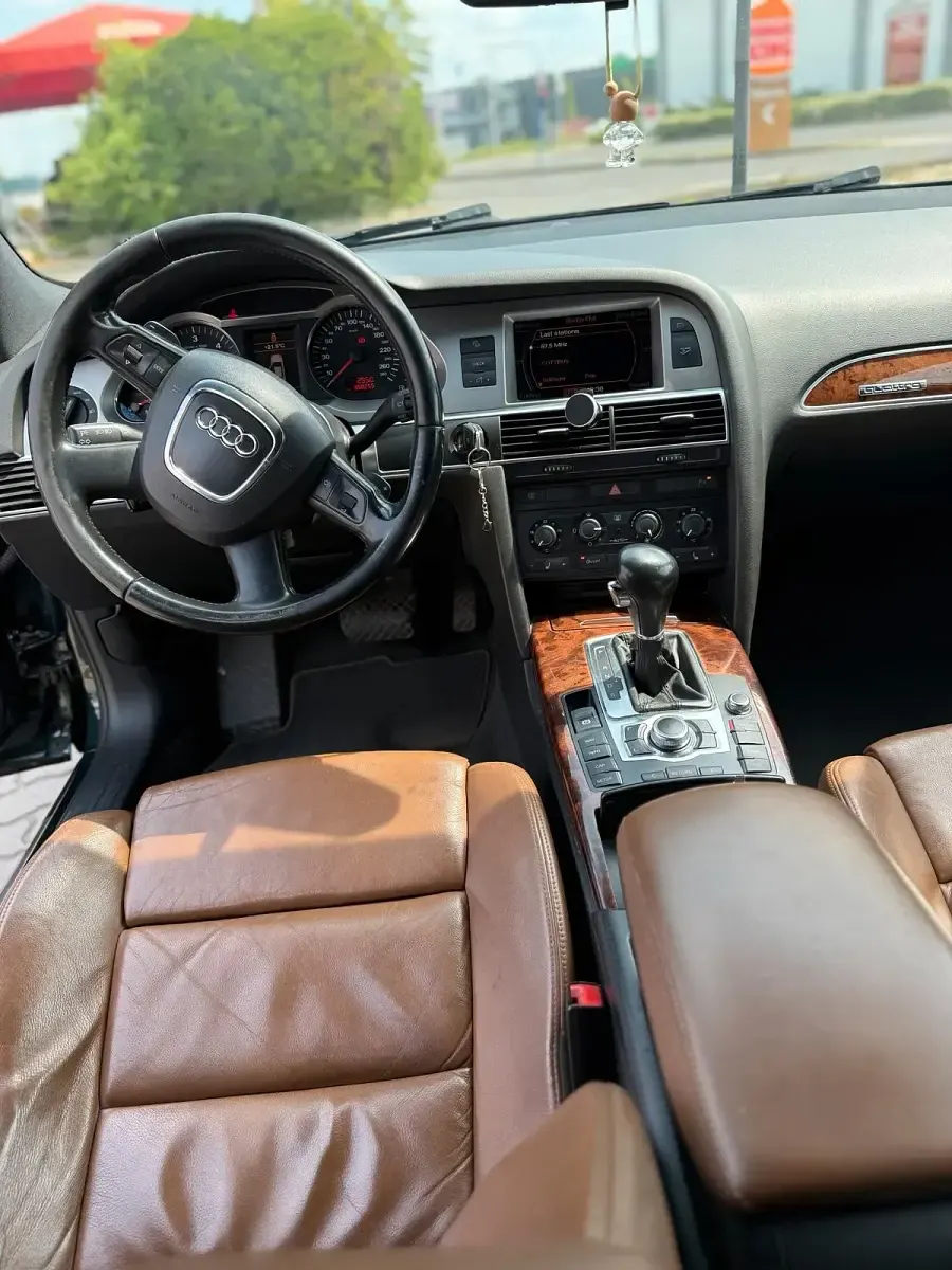 Gebraucht Audi A6 132 PS (97 kW) 2006 Blau Limousine