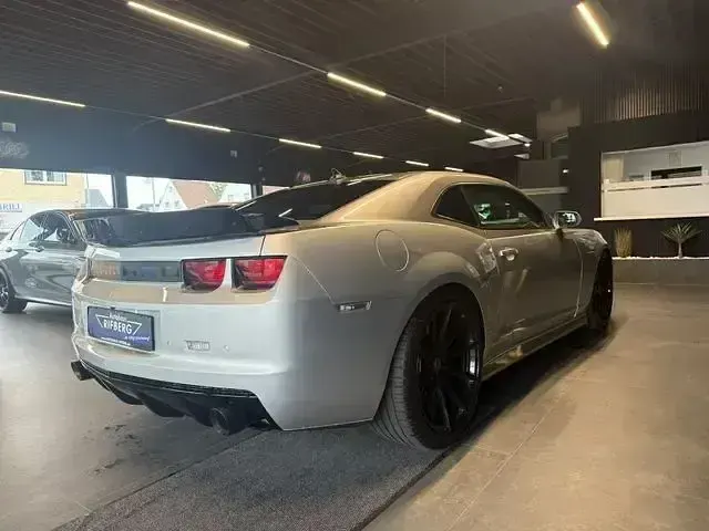 Gebraucht Chevrolet Camaro 405 PS (297 kW) 2011 Silber Coupé