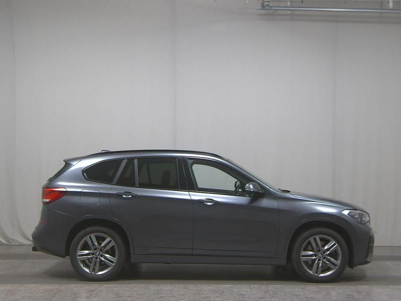 Grau Gebraucht 2021 BMW X1 M Sport SUV | 23.980 € (Guter Preis) - Bild 1/4