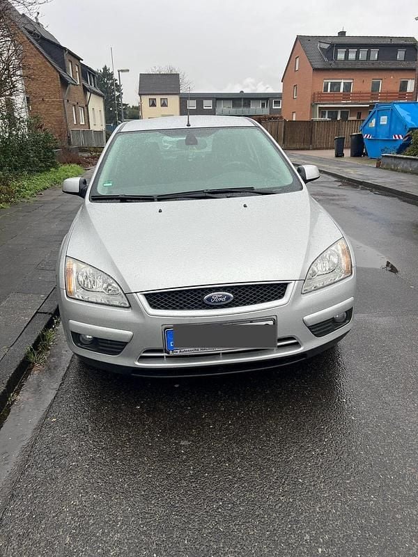 Gebraucht Ford Focus 2007 Silber Limousine