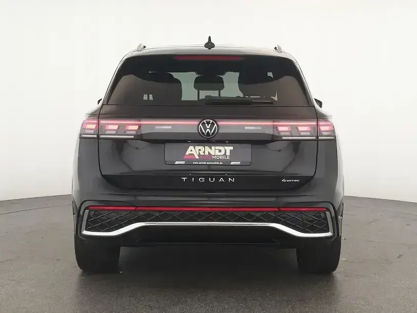 Gebraucht VW Tiguan R-line 193 PS (141 kW) 2025 Deep black perleffekt SUV