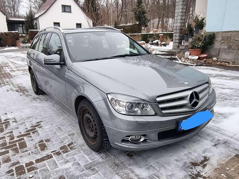 Gebraucht Mercedes C200 Avantgarde 184 PS (135 kW) 2009 Silber Kombi