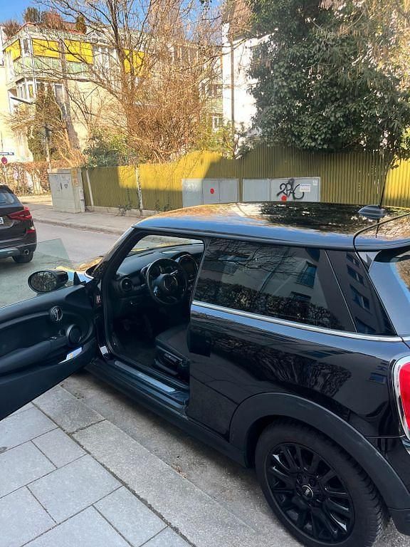 Gebraucht Mini ONE 102 PS (75 kW) 2021 Schwarz Kleinwagen