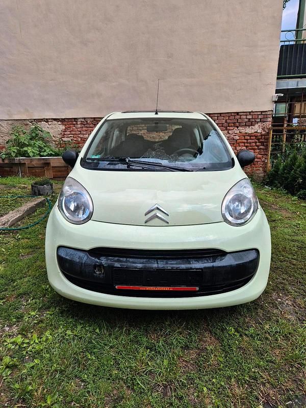 Gelb Gebraucht 2008 Citroën C1 Kleinwagen | 350 € (Superpreis) - Bild 1/4