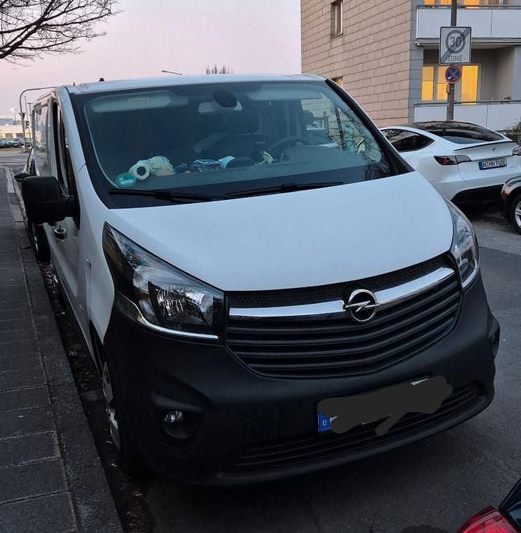 Gebraucht Opel Vivaro 116 PS (85 kW) 2017 Weiß Van / Kleinbus