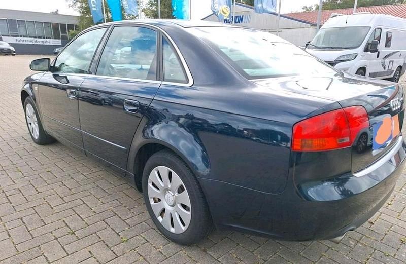 Gebraucht Audi A4 131 PS (96 kW) 2006 Blau Limousine