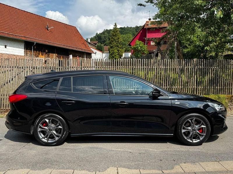 Gebraucht Ford Focus ST 125 PS (91 kW) 2021 Schwarz Kombi