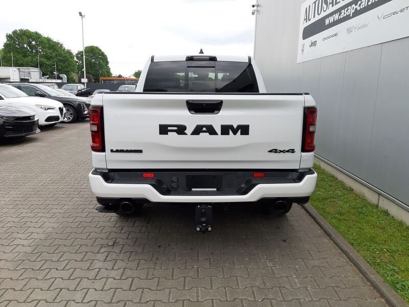 Neu Dodge Ram 426 PS (313 kW) 2025 Ivory white Abholung