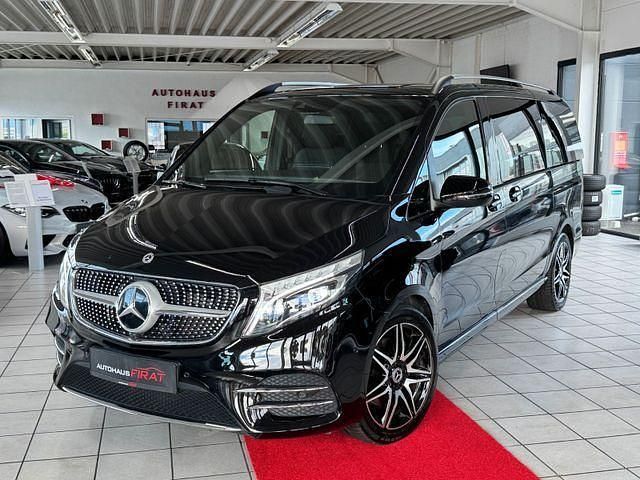 Schwarz Gebraucht 2022 Mercedes V300 AMG line Van / Kleinbus | 53.849 € - Bild 1/4