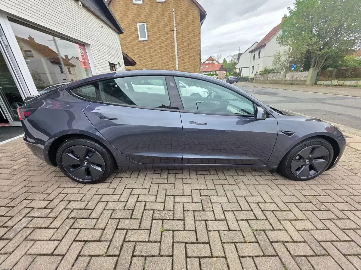Occasion Tesla Model 3 366 kW (498 ch) 2022 Gris Berline