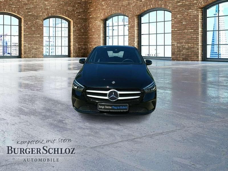 Usata Mercedes E250 160 CV (117 kW) 2022 Nero Berlina