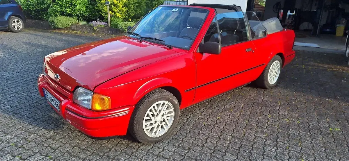 Gebraucht Ford Escort Cabriolet 90 PS (66 kW) 1987 Rot Cabrio
