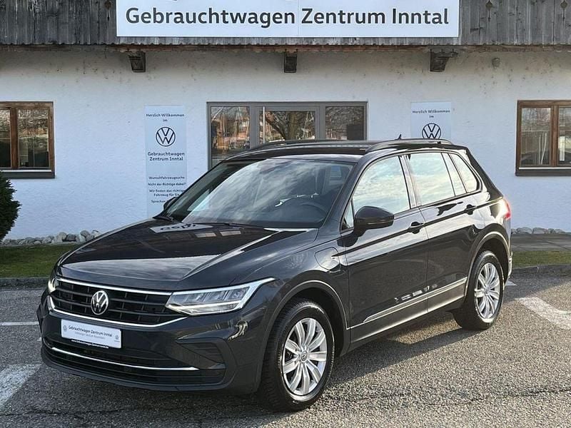 Gebraucht VW Tiguan 150 PS (110 kW) 2021 Uranograu SUV
