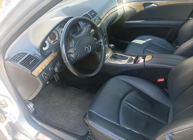 Gebraucht Mercedes E320 224 PS (164 kW) 2007 Silber Kombi