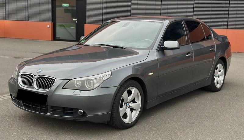 Grau Gebraucht 2006 BMW 525 Limousine | 7.250 € (Teuer) - Bild 1/4