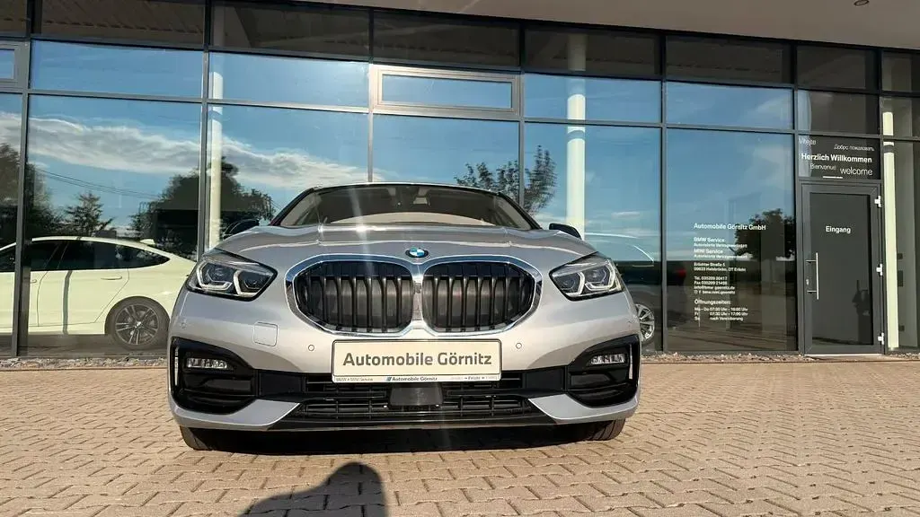 Gebraucht BMW 120 Sport Line 190 PS (139 kW) 2021 Silber Kleinwagen