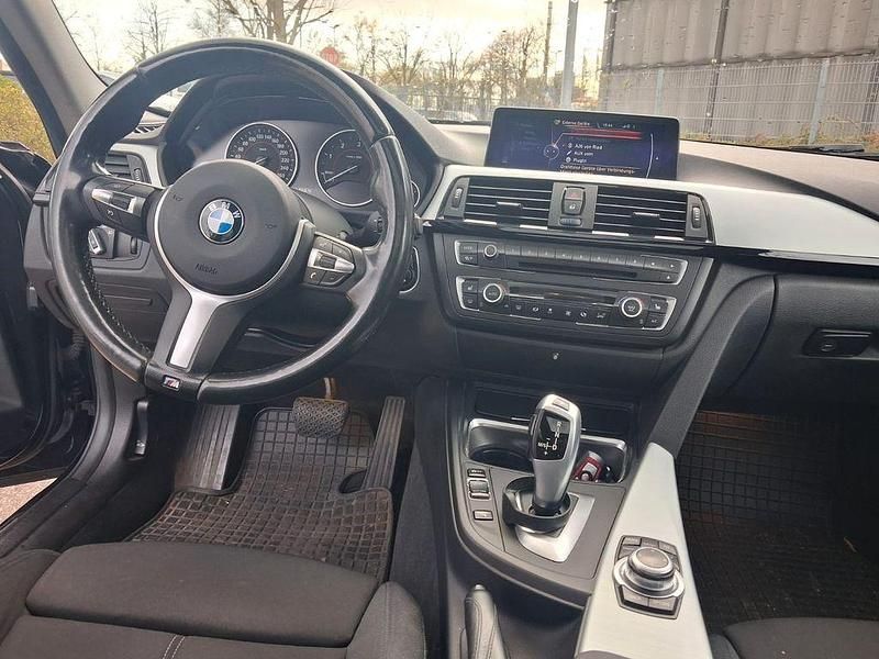Gebraucht BMW 318 160 PS (117 kW) 2013 Blau Kombi