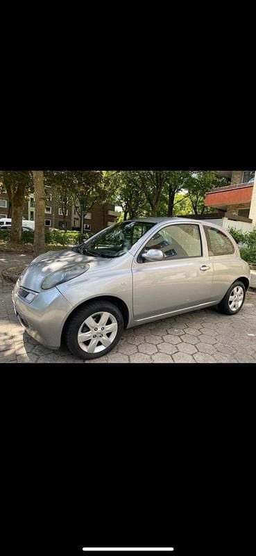 Silber Gebraucht 2003 Nissan Micra Kleinwagen | 1.350 € (Fairer Preis) - Bild 1/4